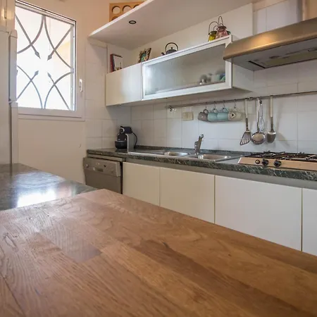 Rustic Near La Conia With Parking! Apartament Cannigione