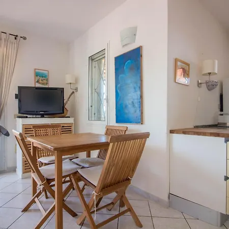 Apartament Rustic Near La Conia With Parking!