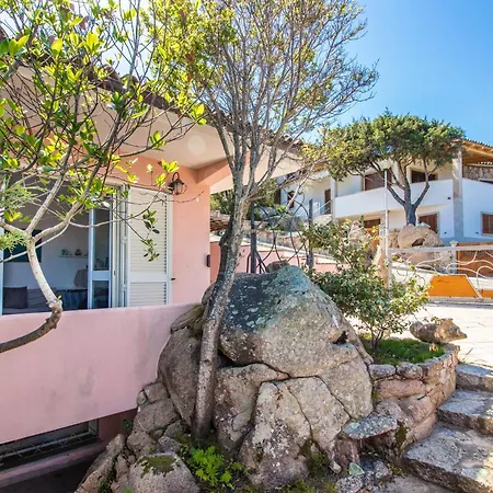 Rustic Near La Conia With Parking! Apartament Cannigione